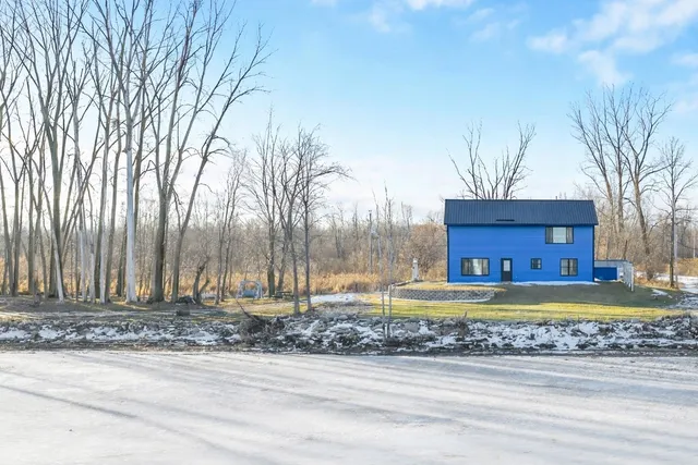 $450,000 | 6924 County Road Y, Oconto, WI 54153
