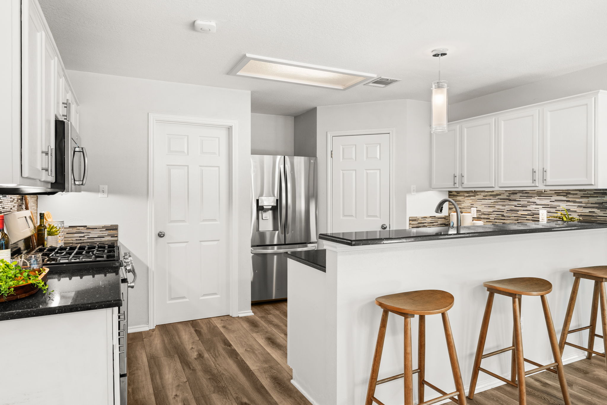 1401 Wheatfall Lane Austin, TX 78748 - Photo 8 of 24