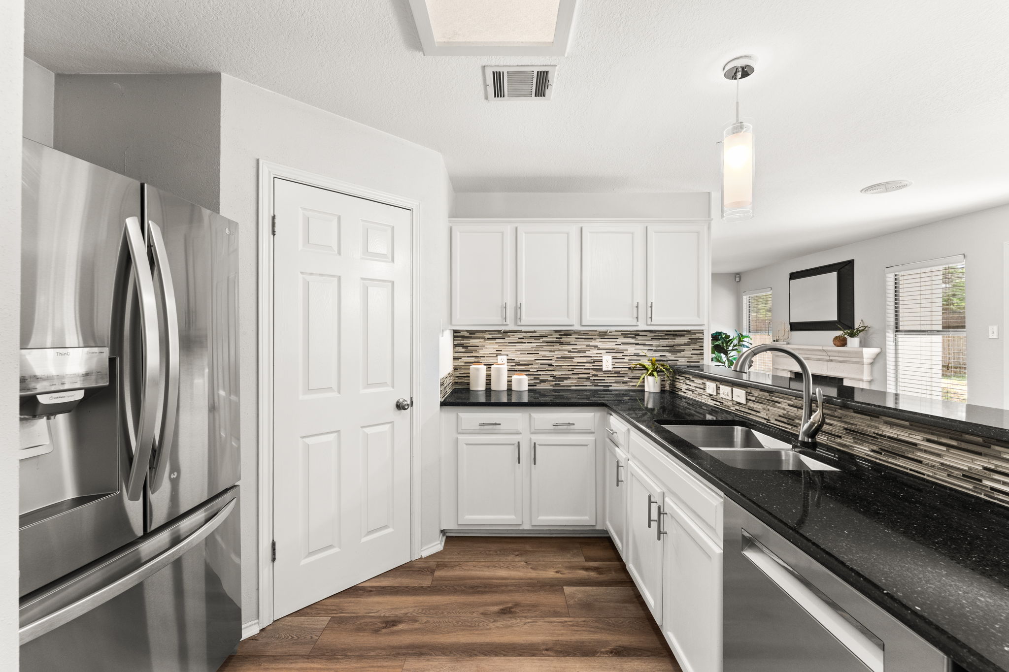 1401 Wheatfall Lane Austin, TX 78748 - Photo 9 of 24