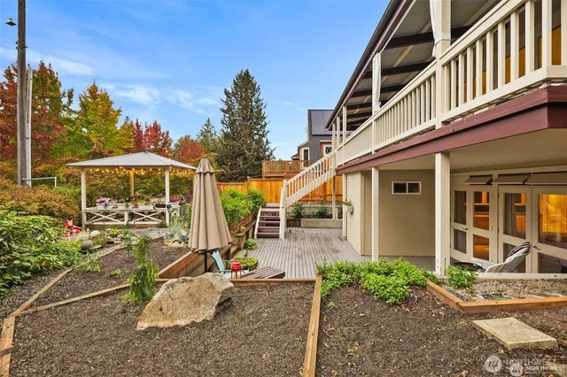 $2,100,000 | 4712 Southwest Brace Point Drive, Seattle, WA 98136