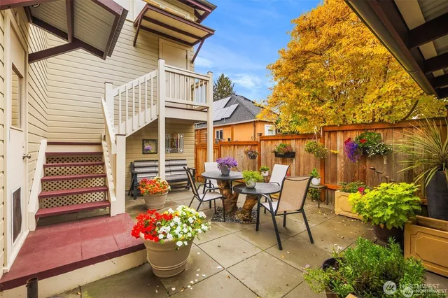 $2,100,000 | 4712 Southwest Brace Point Drive, Seattle, WA 98136