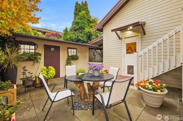 $2,100,000 | 4712 Southwest Brace Point Drive, Seattle, WA 98136