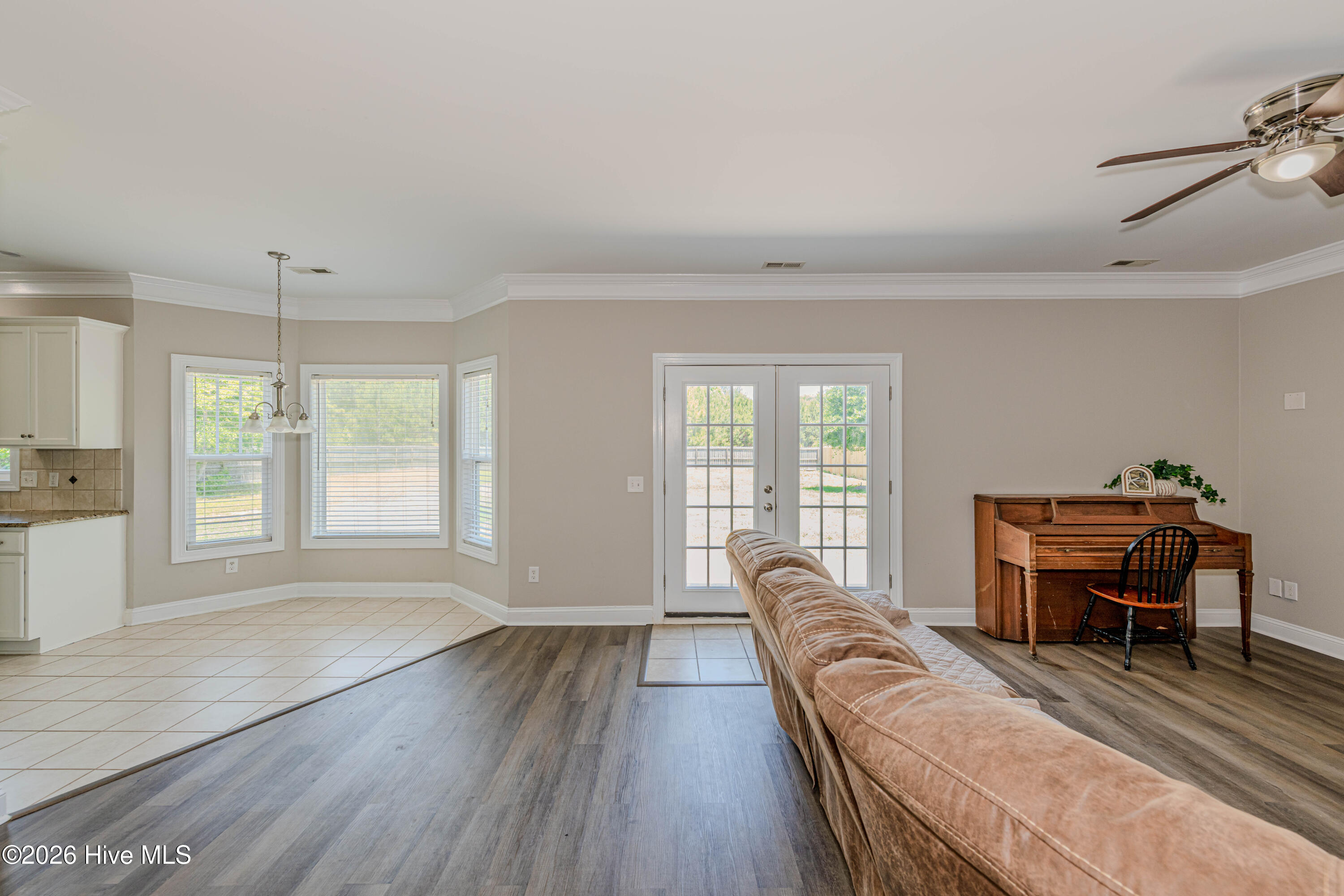 673 Morris Landing Road Holly Ridge, NC 28445 - Photo 23 of 125 Living room