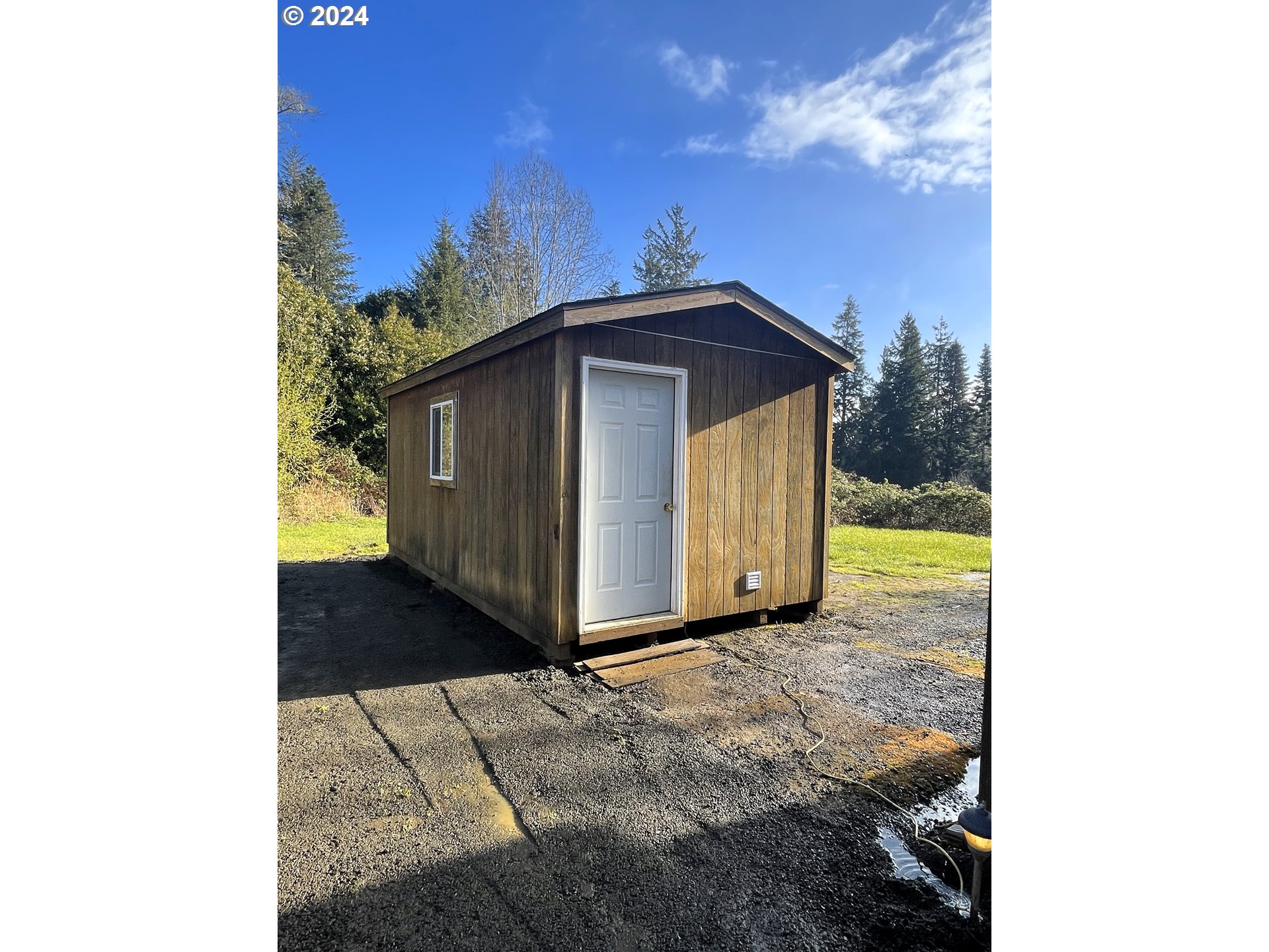 62057 Olive Barber Road Coos Bay, OR 97420 - Photo 5 of 13 Shed