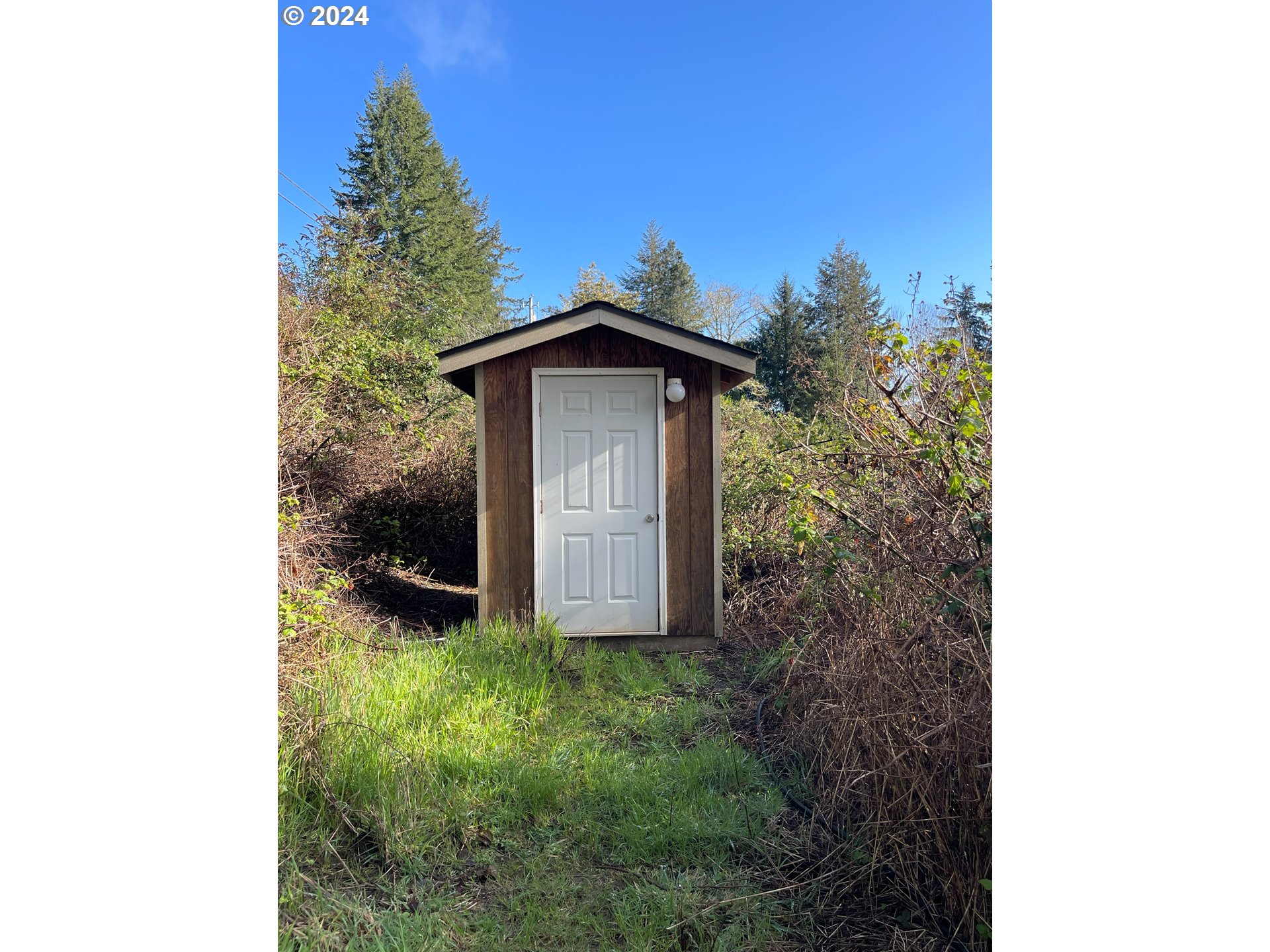 62057 Olive Barber Road Coos Bay, OR 97420 - Photo 10 of 13 Gallery Image 10