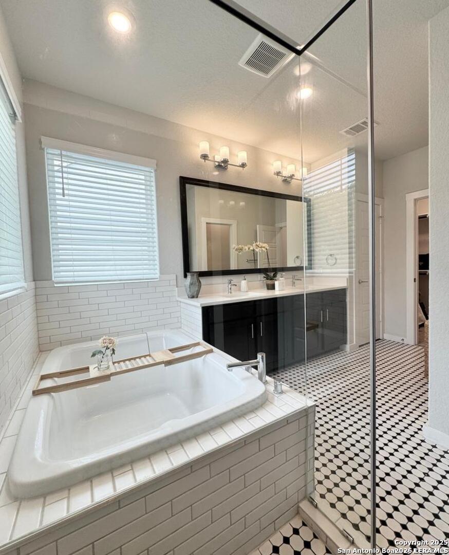 5843 Whitby Road, Unit 13 San Antonio, TX 78240 - Photo 13 of 17