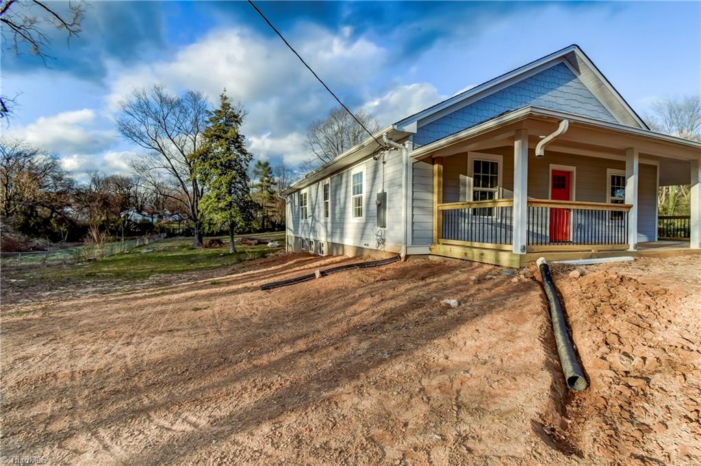 1109 Motor Road Winston-Salem, NC 27105 - Photo 3 of 28 Gallery Image 3