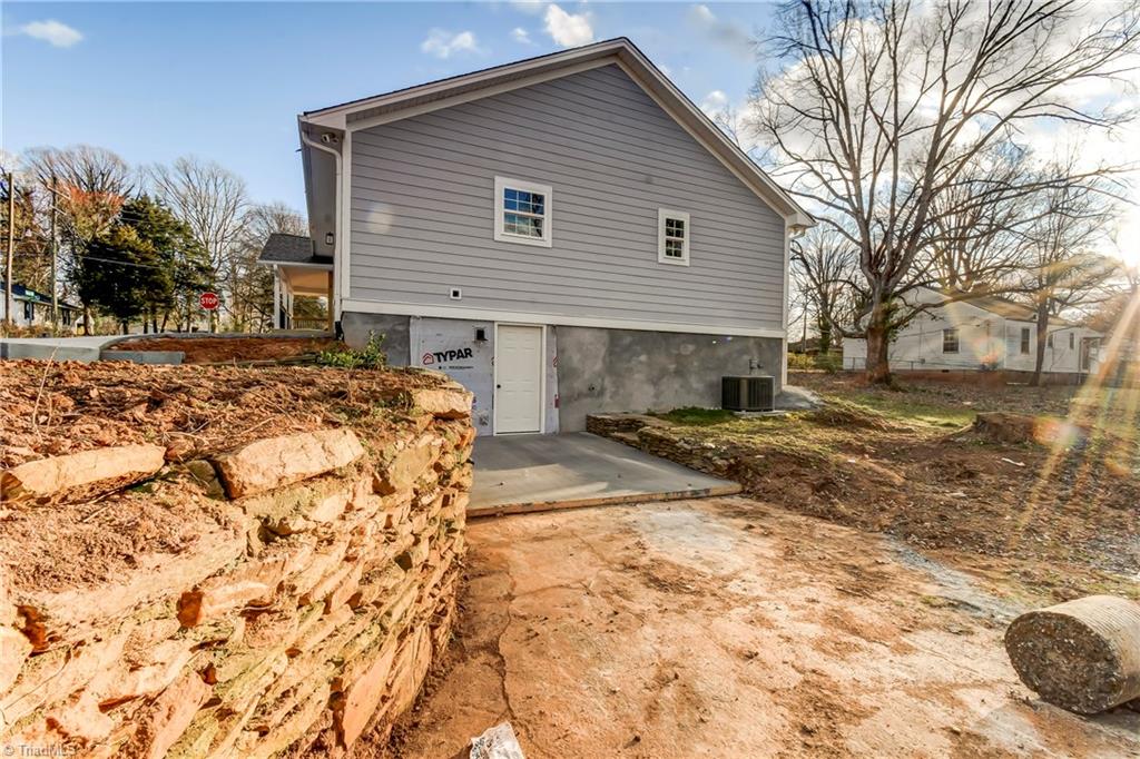 1109 Motor Road Winston-Salem, NC 27105 - Photo 9 of 28 Gallery Image 9
