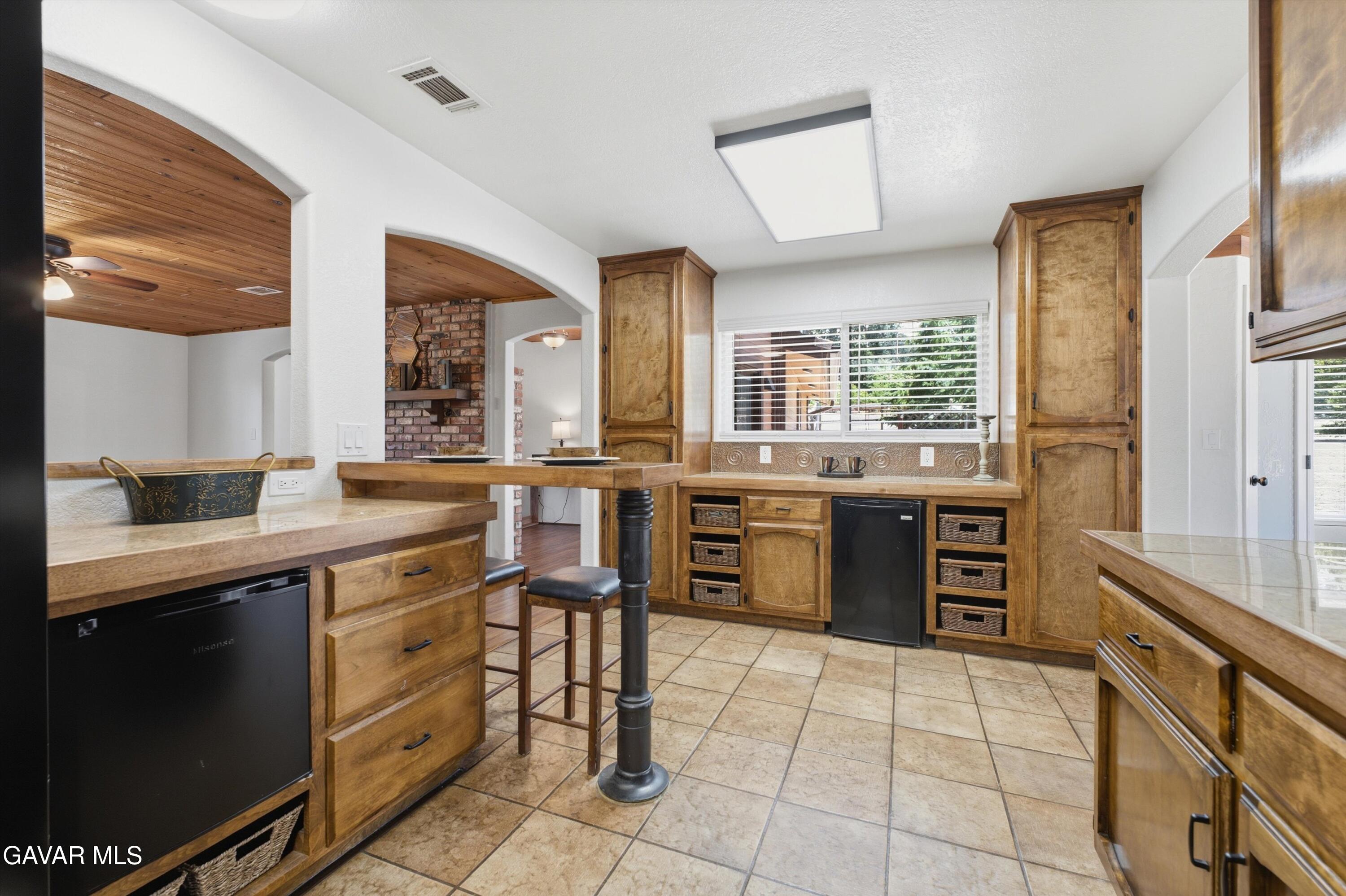 26720 Sutter Court Tehachapi, CA 93561 - Photo 10 of 36 09-JYP09617