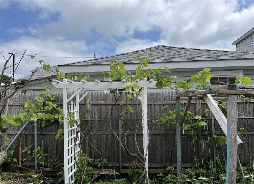 20 Ellington Road Quincy, MA 02170 - Photo 14 of 15