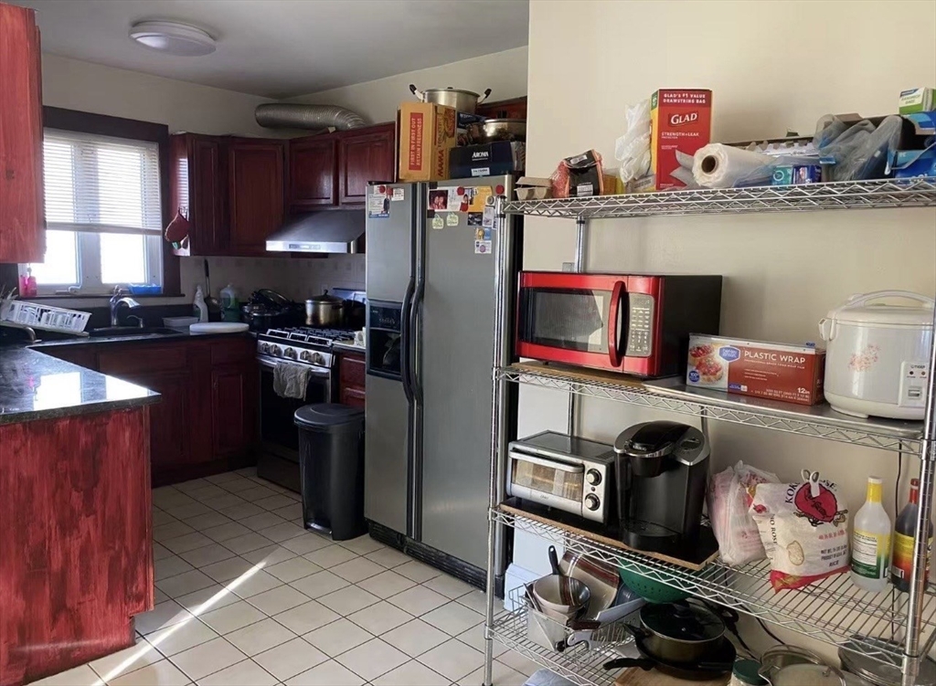 20 Ellington Road Quincy, MA 02170 - Photo 4 of 15