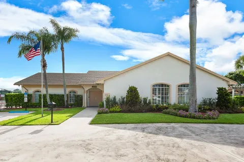 $579,900 | 9007 Boca Gardens Circle South, Unit B, Boca Raton, FL 33496