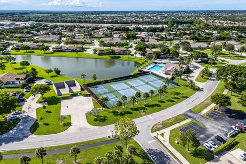 $579,900 | 9007 Boca Gardens Circle South, Unit B, Boca Raton, FL 33496