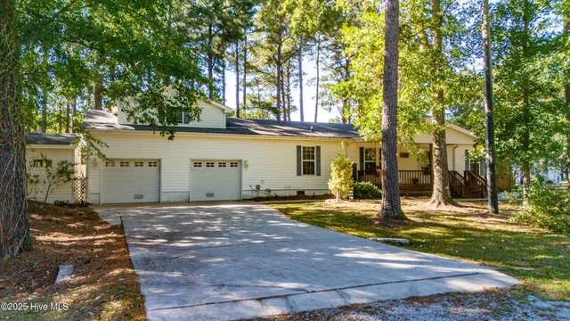 $398,500 | 349 Creek Place Road, Arapahoe, NC 28510