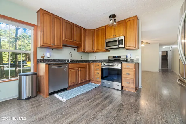 $398,500 | 349 Creek Place Road, Arapahoe, NC 28510