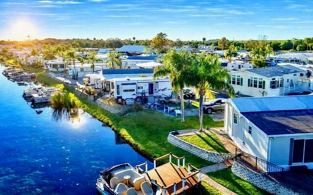 $99,500 | 7950 West W Highway, Unit 74, Okeechobee, FL 34974