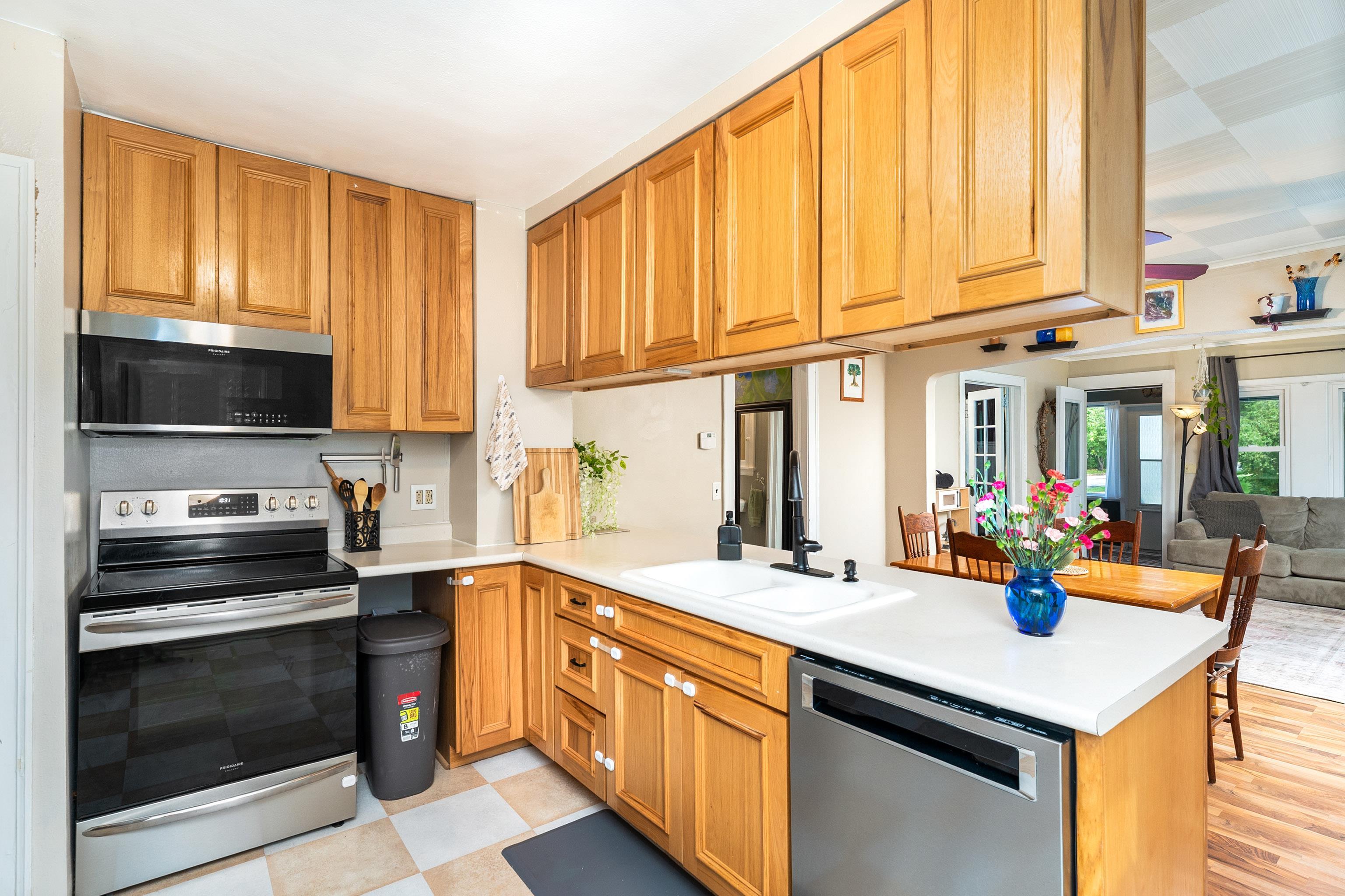6022 Raleigh Street Duluth, MN 55807 - Photo 11 of 40 Gallery Image 11