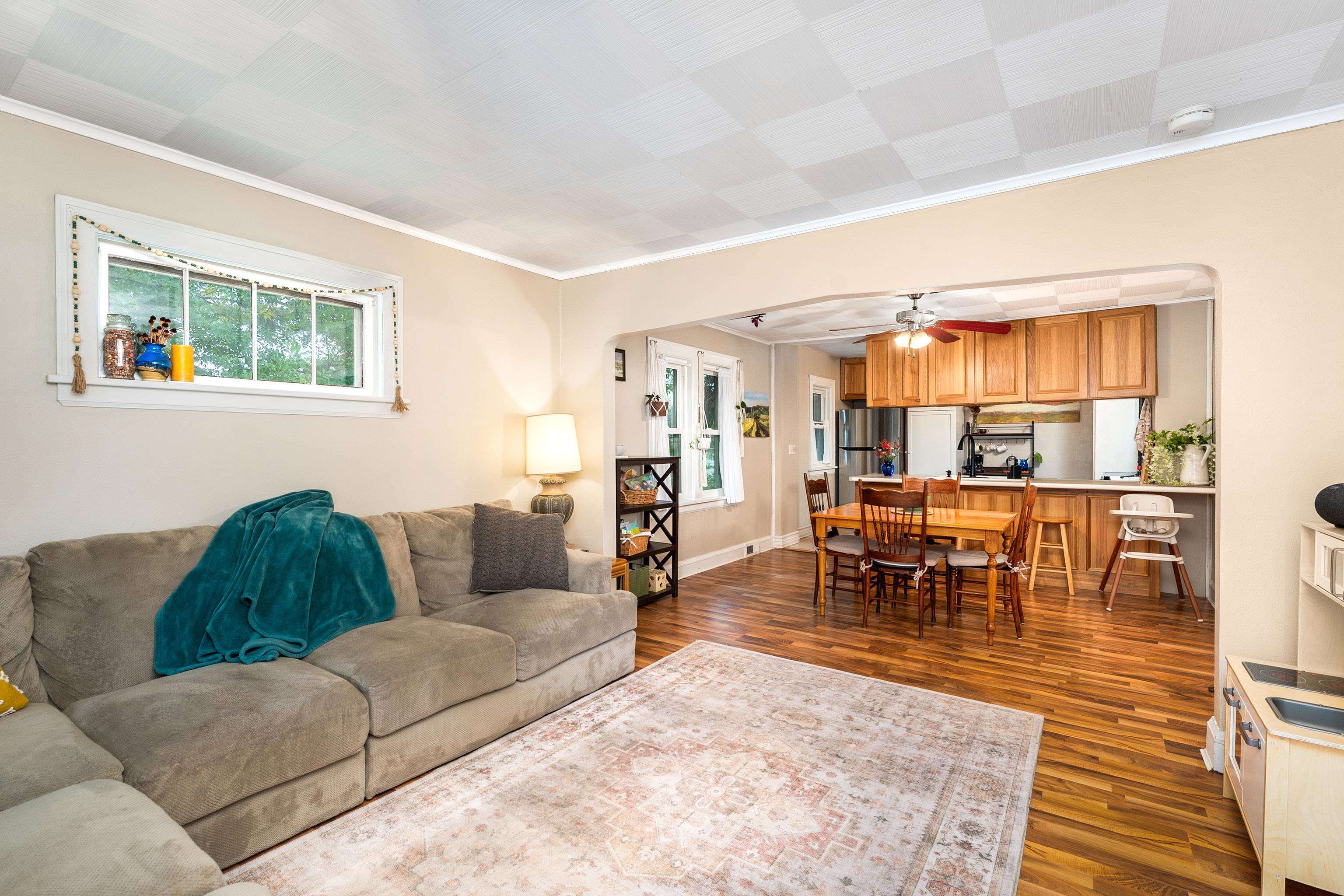 6022 Raleigh Street Duluth, MN 55807 - Photo 2 of 40 Gallery Image 2