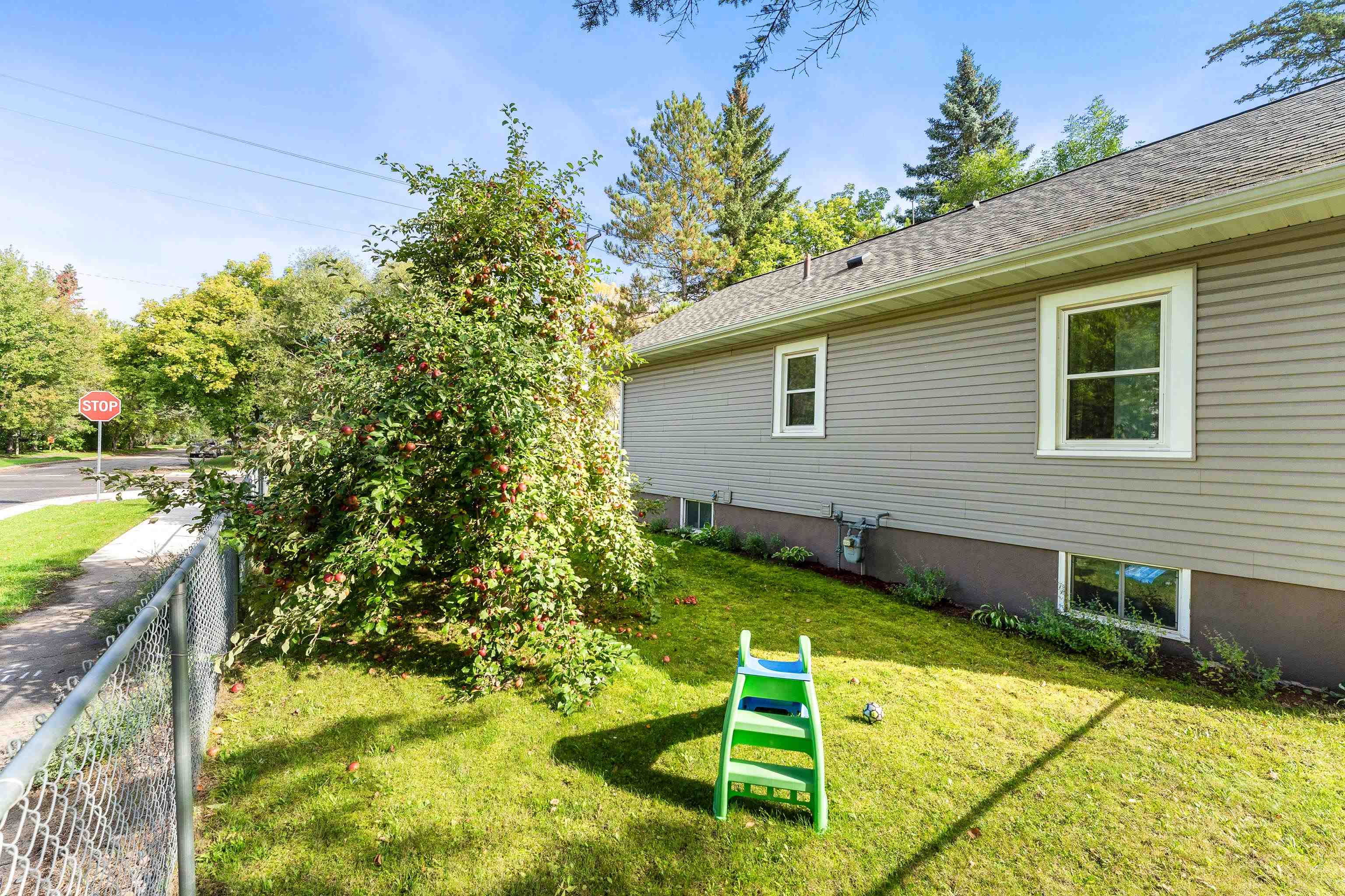 6022 Raleigh Street Duluth, MN 55807 - Photo 34 of 40 Gallery Image 34