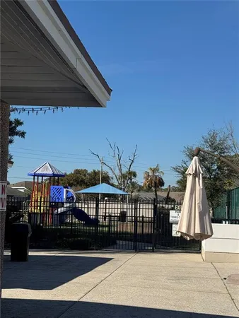 $318,000 | 1618 Citrus Orchard Way, Valrico, FL 33594