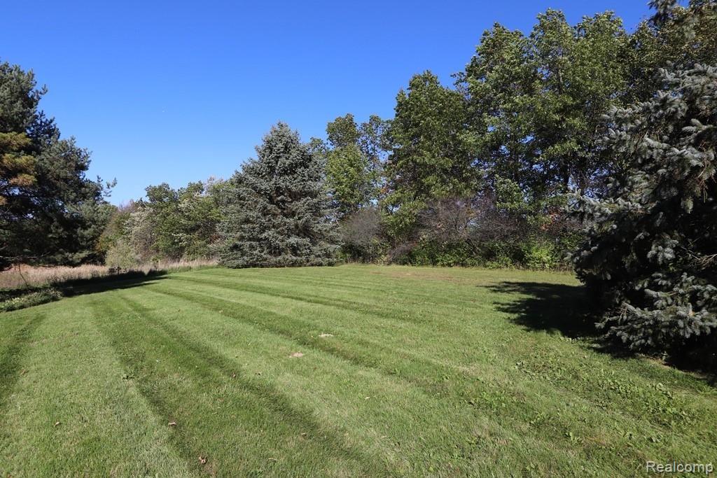 9444 Irish Road Grand Blanc, MI 48439 - Photo 47 of 60 IMG_2759.JPG