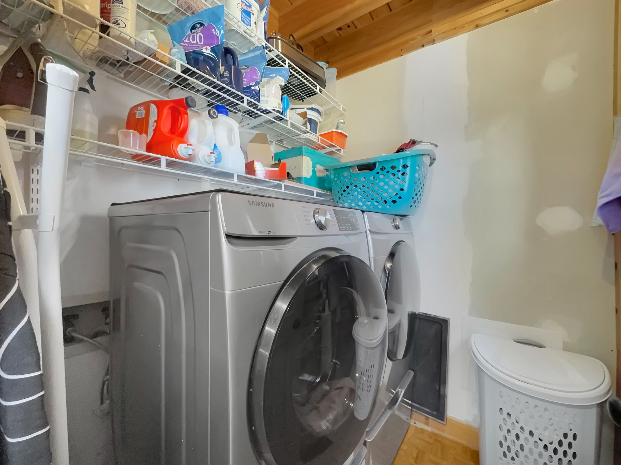 1706 Benders Ferry Road Mount Juliet, TN 37122 - Photo 18 of 79 a utility room with dryer and washer