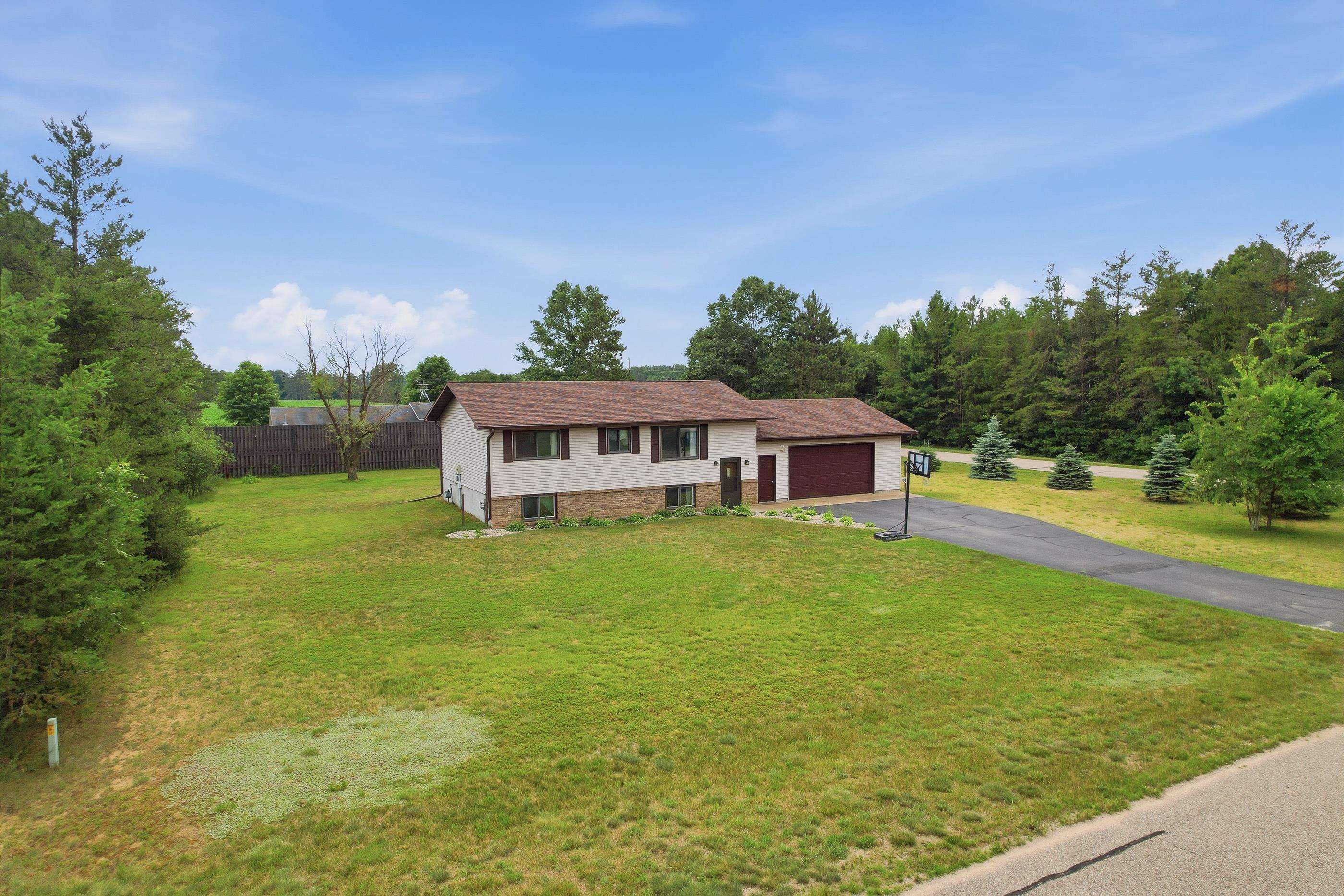 3441 Ryans Way Wisconsin Rapids, WI 54494 - Photo 4 of 57