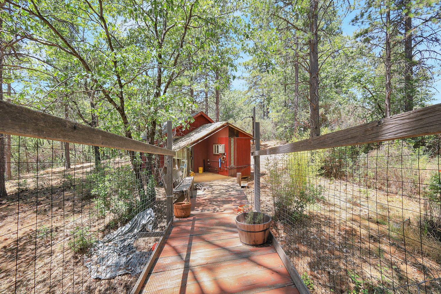 9490 Ranger Trail Oregon House, CA 95962 - Photo 80 of 90 Art studio deck walkway