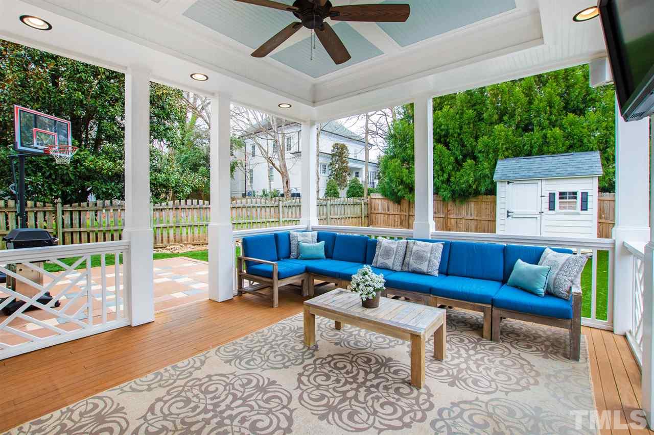 2106 Breeze Road Raleigh, NC 27608 - Photo 11 of 30