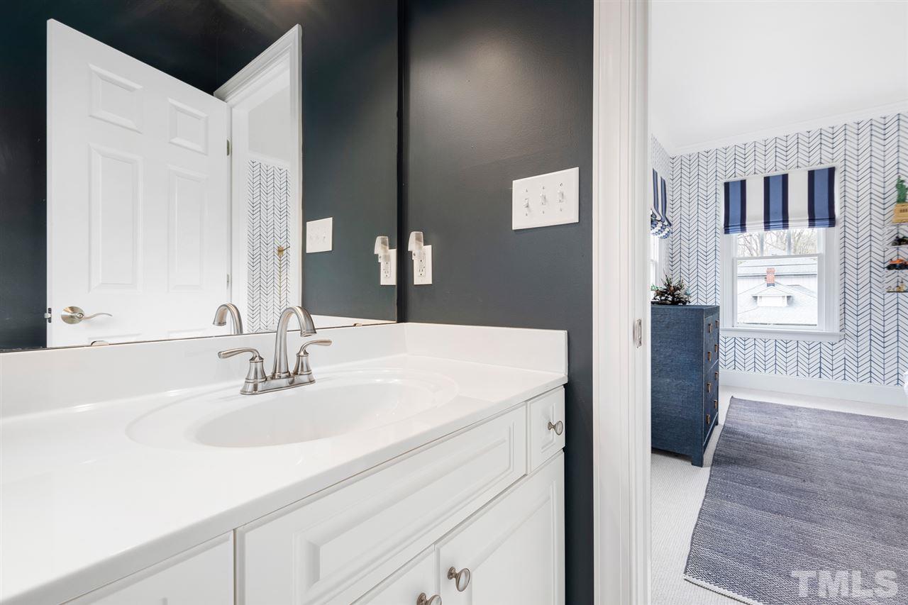 2106 Breeze Road Raleigh, NC 27608 - Photo 22 of 30