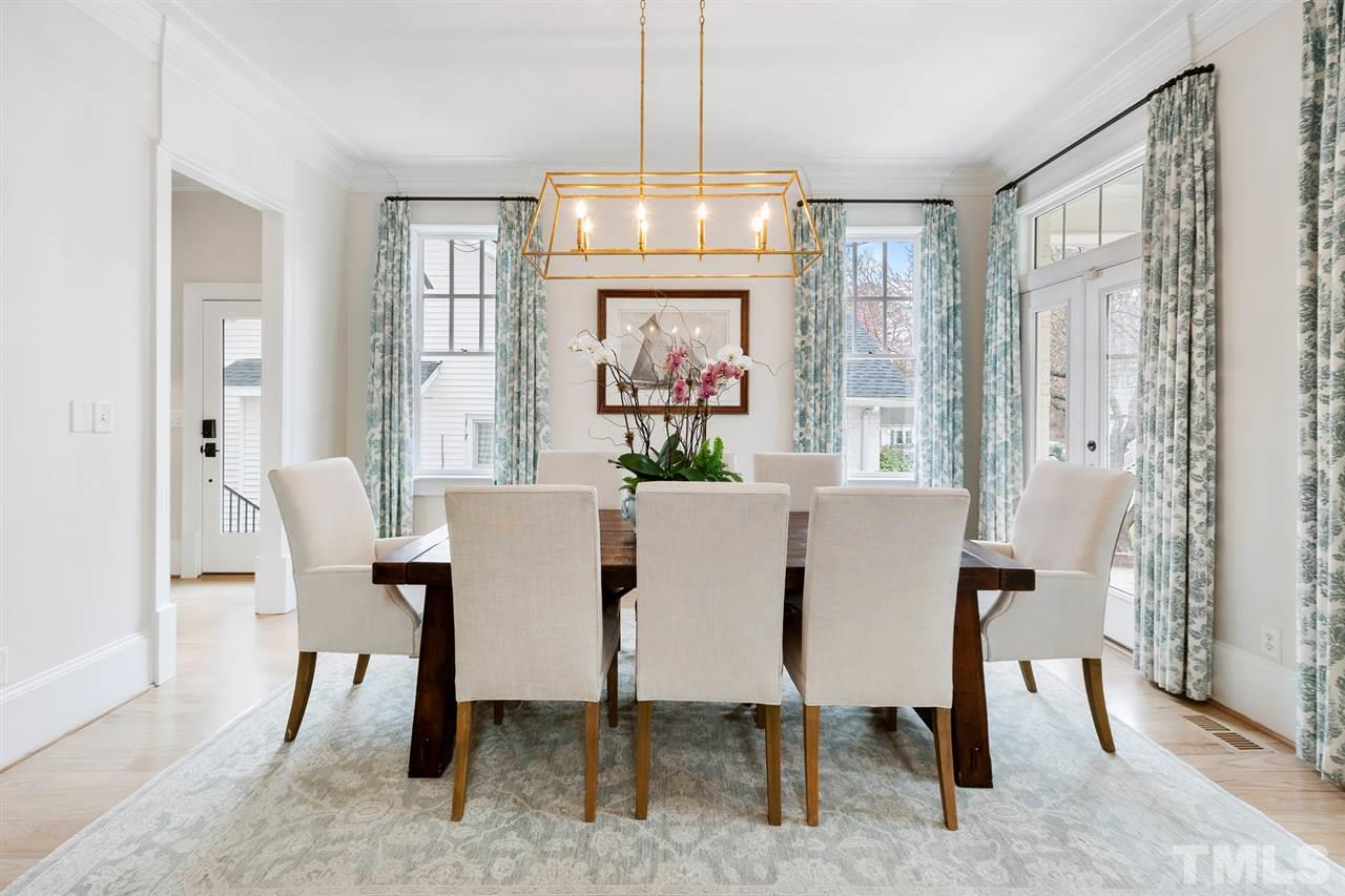 2106 Breeze Road Raleigh, NC 27608 - Photo 4 of 30