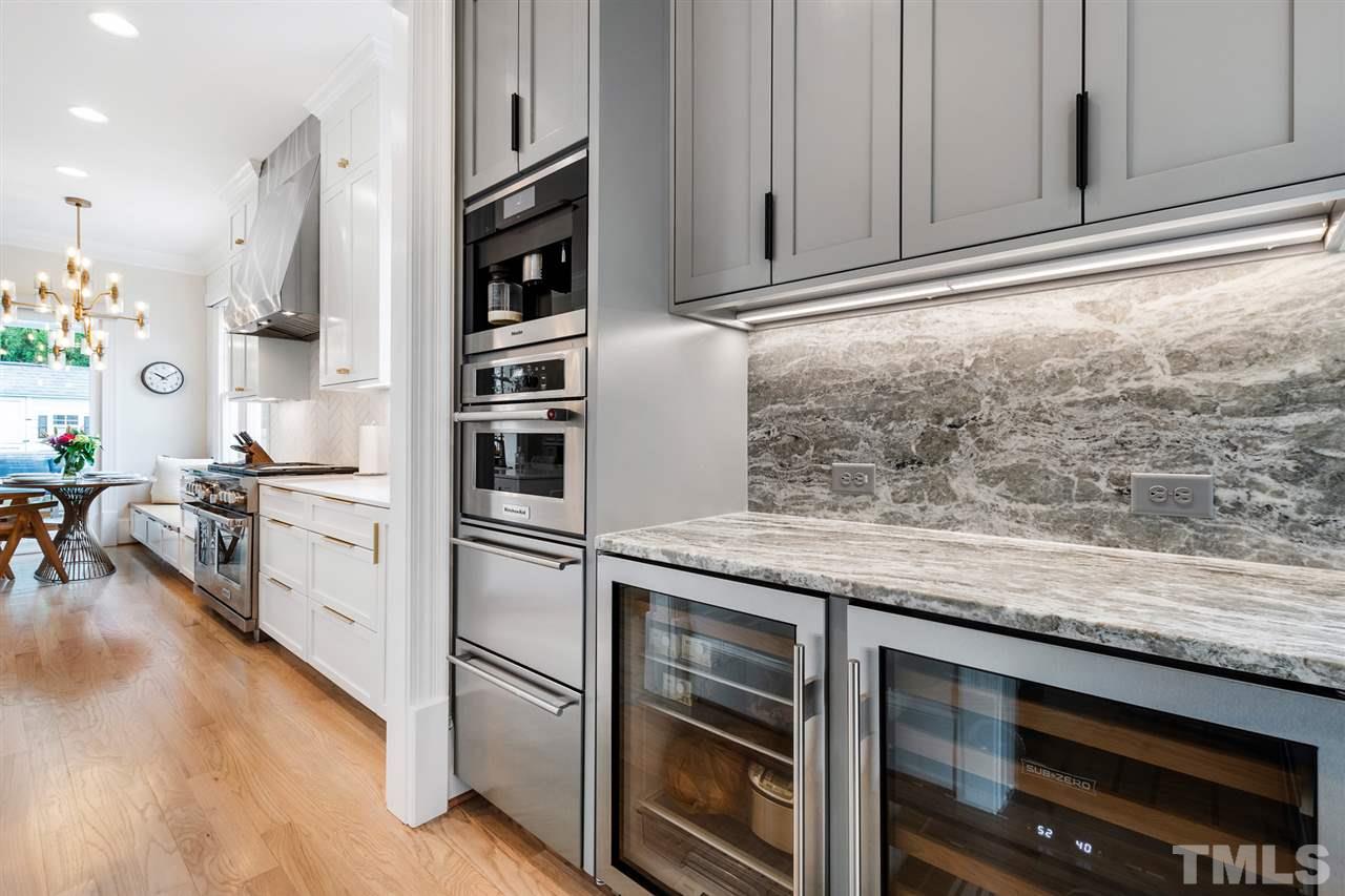 2106 Breeze Road Raleigh, NC 27608 - Photo 6 of 30