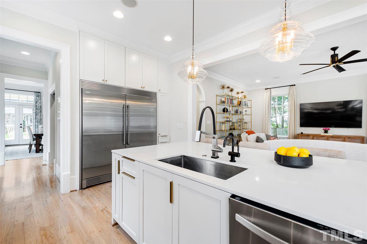 2106 Breeze Road Raleigh, NC 27608 - Photo 8 of 30