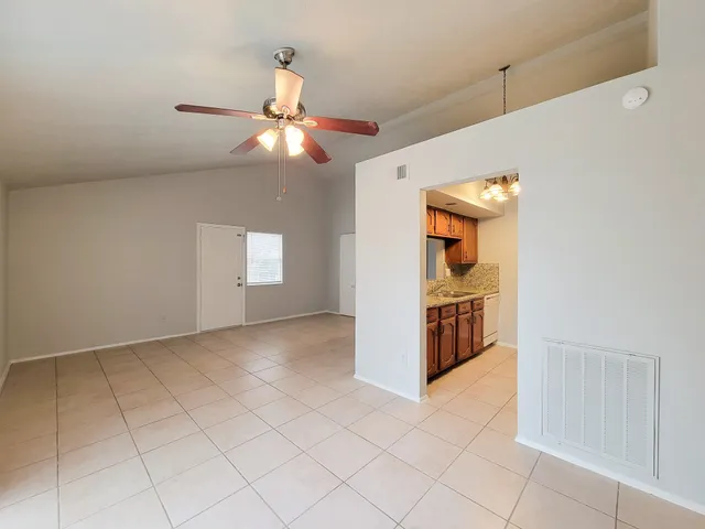 $1,425 | 24202 4 Sixes Lane, Hockley, TX 77447