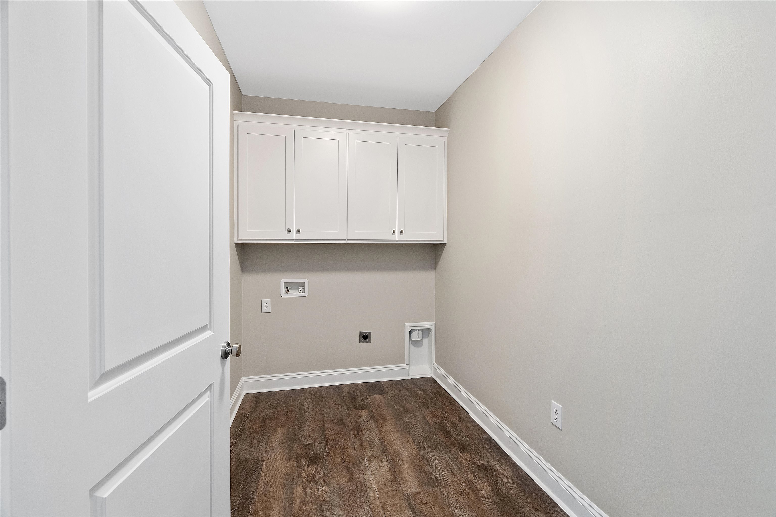 10312 Gayfer Rd Extension Fairhope, AL 36532 - Photo 3 of 20 Laundry Room