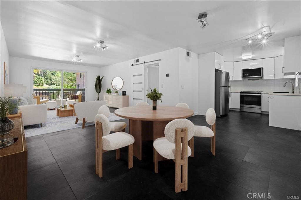 2940 North Verdugo Road, Unit 214 Glendale, CA 91208 - Photo 1 of 10
