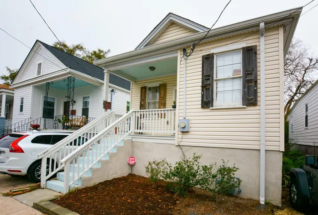 $2,550 | 18 North Tracy Street, Charleston, SC 29403