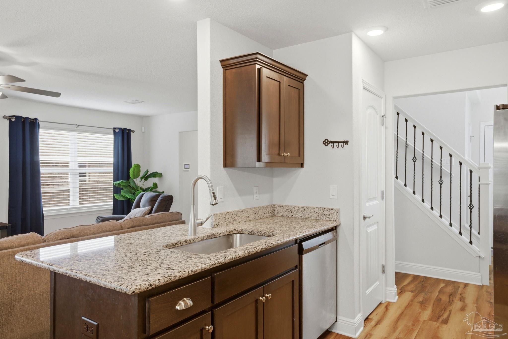 6609 Boatswain Road Pensacola, FL 32526 - Photo 8 of 38