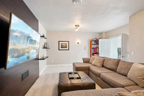 $1,199,900 | 6249 Amethyst Drive, Waunakee, WI 53597