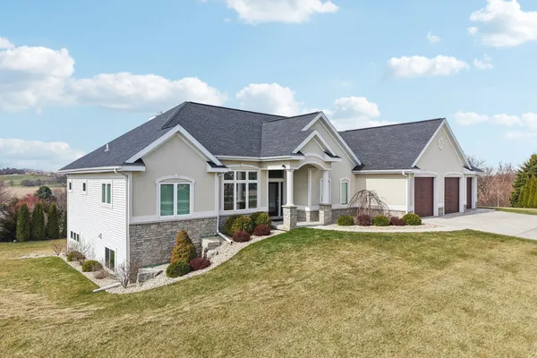 $1,199,900 | 6249 Amethyst Drive, Waunakee, WI 53597
