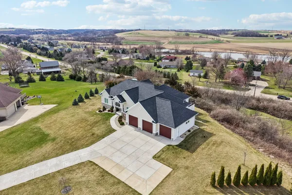 $1,199,900 | 6249 Amethyst Drive, Waunakee, WI 53597