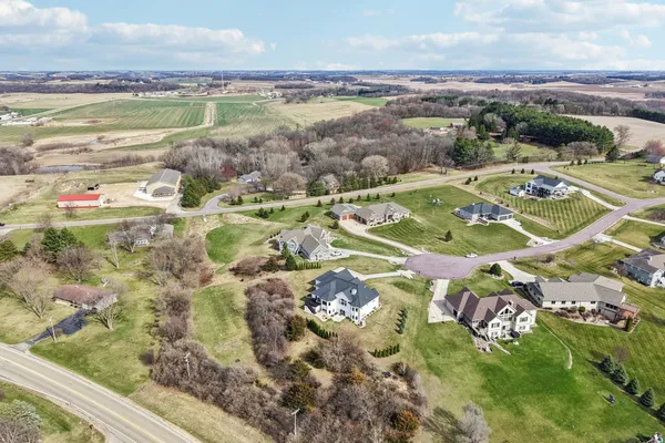 $1,199,900 | 6249 Amethyst Drive, Waunakee, WI 53597