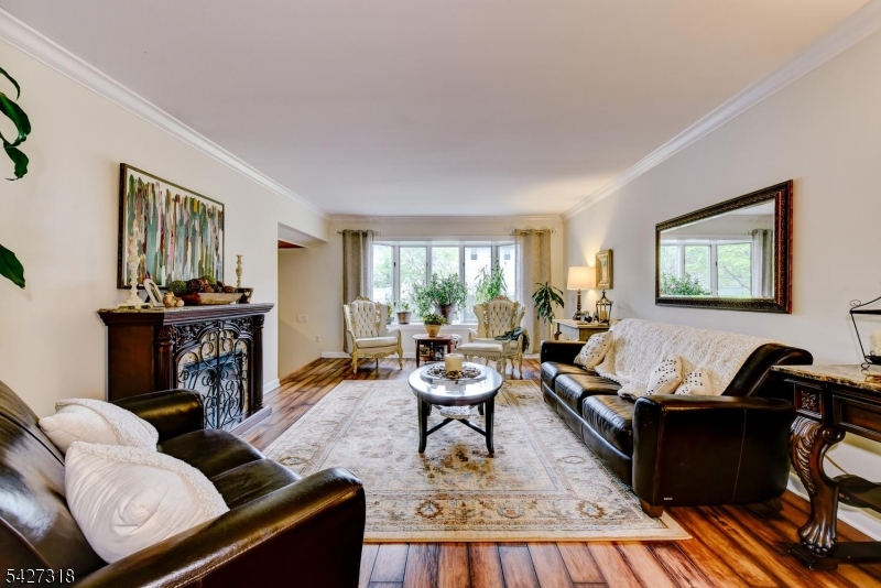 52 Ashburn Road Wayne, NJ 07470 - Photo 11 of 49