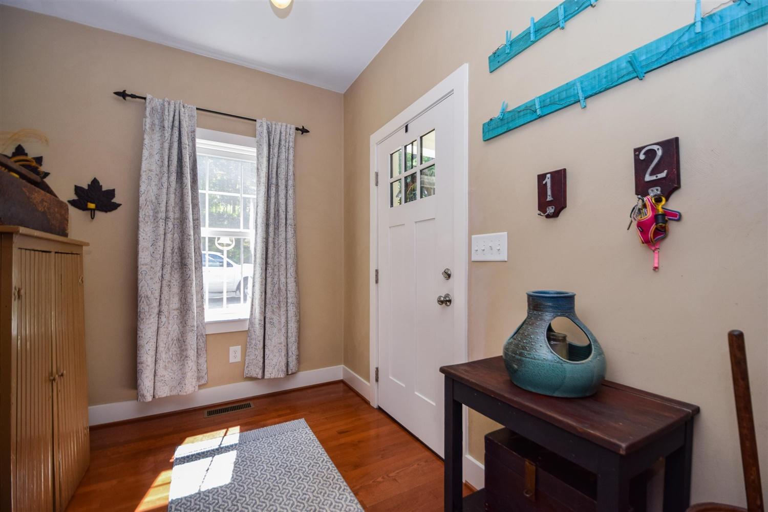 7508 Mt Chestnut Road Roanoke, VA 24018 - Photo 2 of 36 02-7508 Mount Chestnut-2