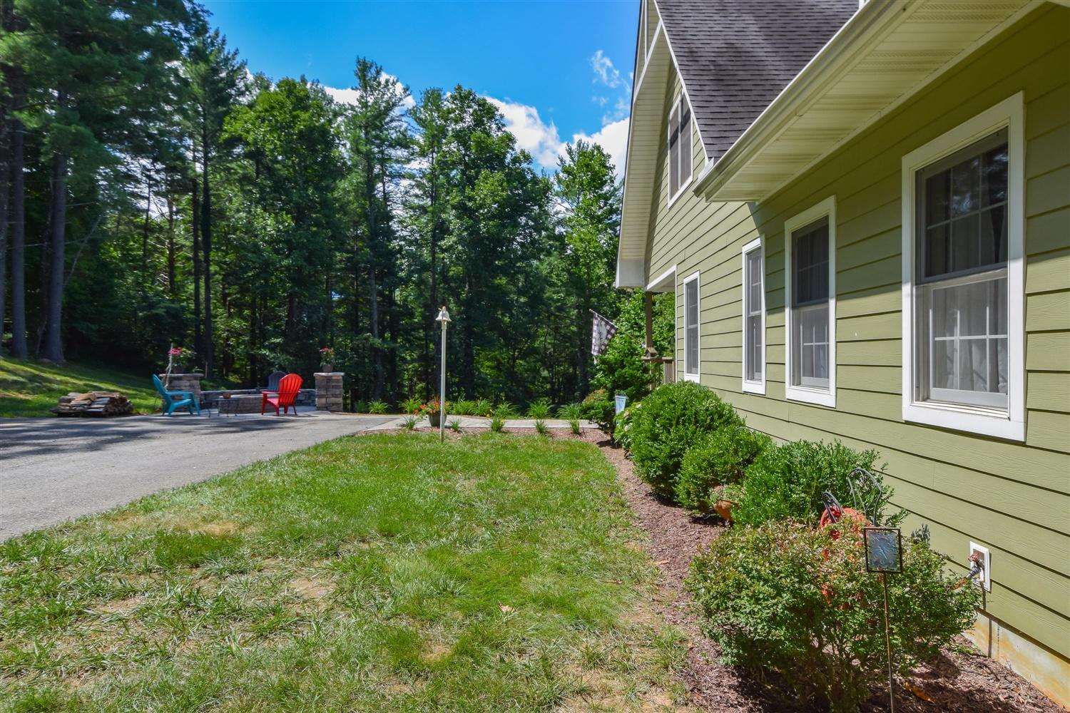 7508 Mt Chestnut Road Roanoke, VA 24018 - Photo 24 of 36 24-7508 Mount Chestnut-24
