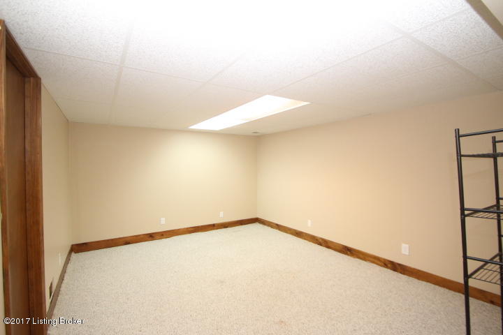 1279 Rice Road Lawrenceburg, KY 40342 - Photo 18 of 27 IMG_5878