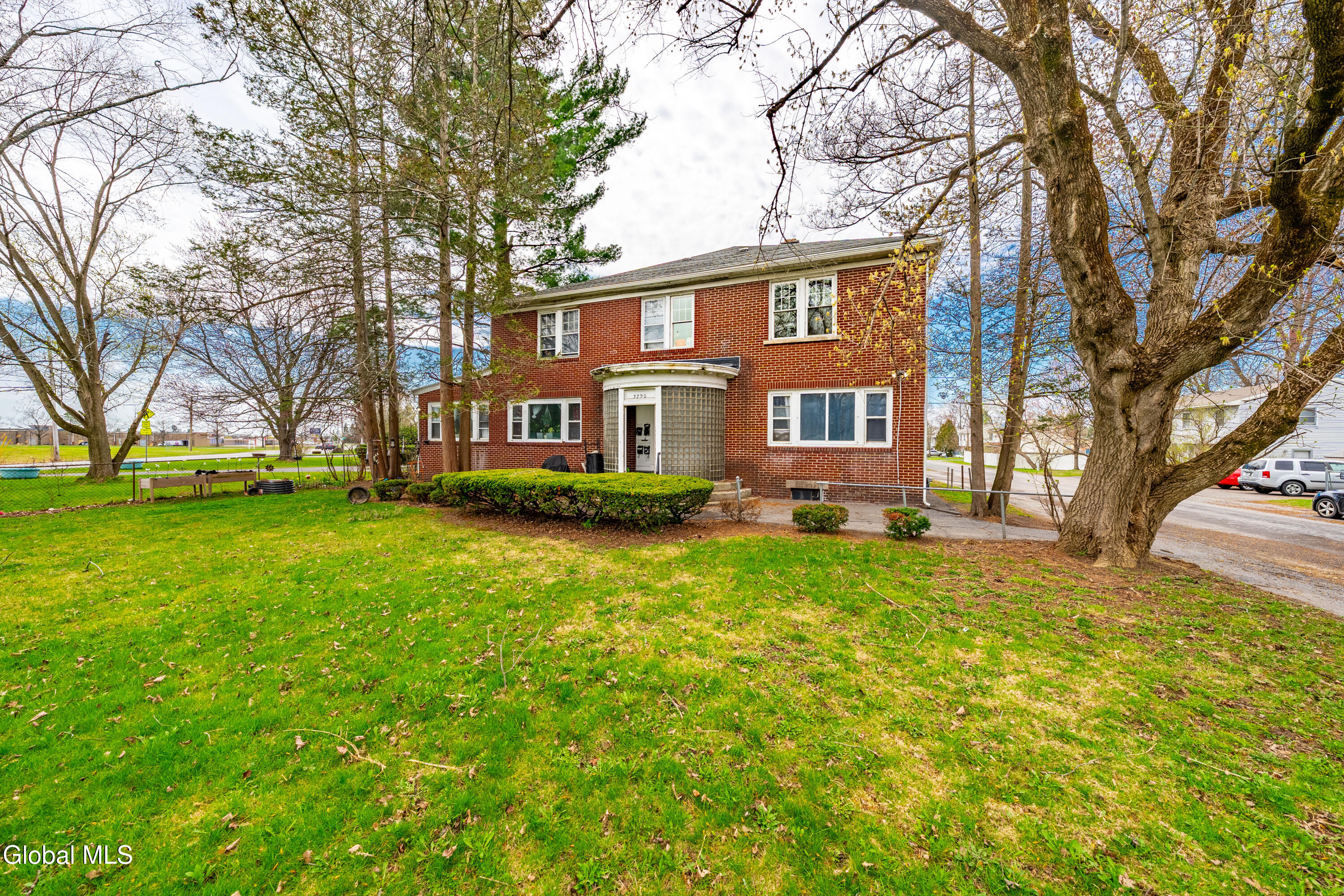 3290 Balltown Road Schenectady, NY 12304 - Photo 14 of 34 DSC01563-HDR