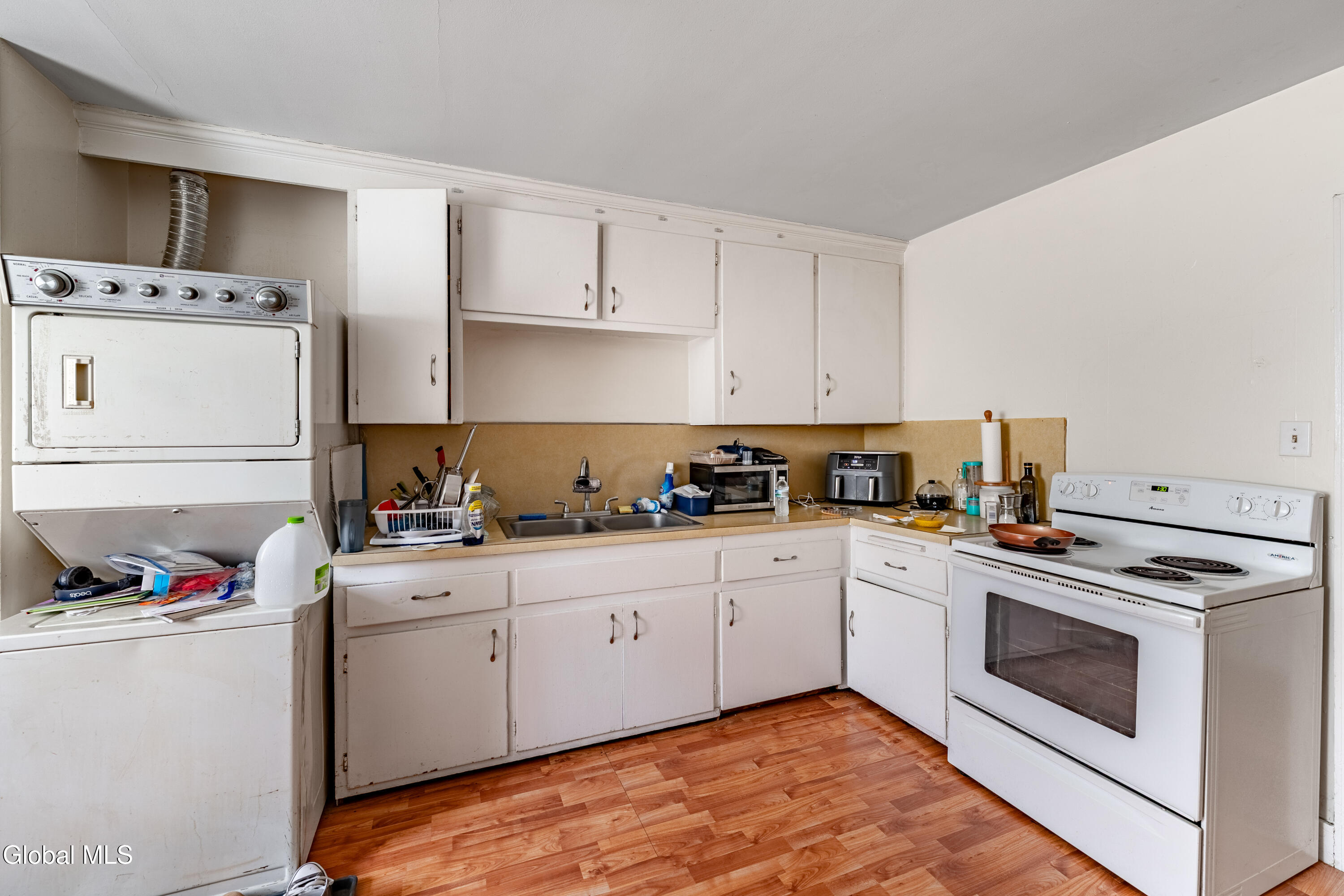 3290 Balltown Road Schenectady, NY 12304 - Photo 33 of 34 DSC01673-HDR