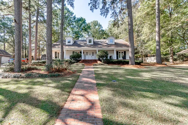 $424,900 | 539 Dixton Drive, Brandon, MS 39047
