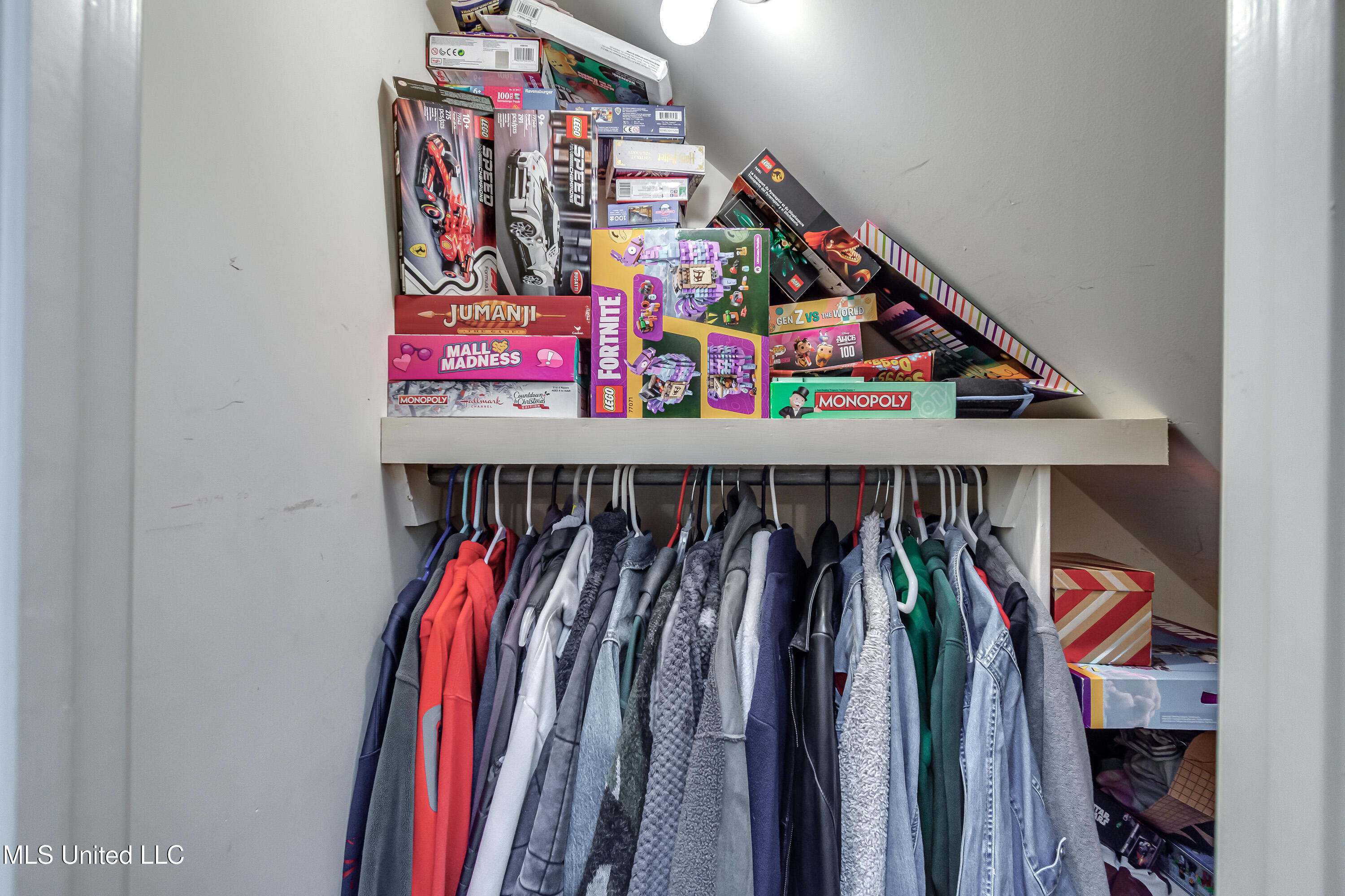 539 Dixton Drive Brandon, MS 39047 - Photo 24 of 92 539 Dixton Dr-47